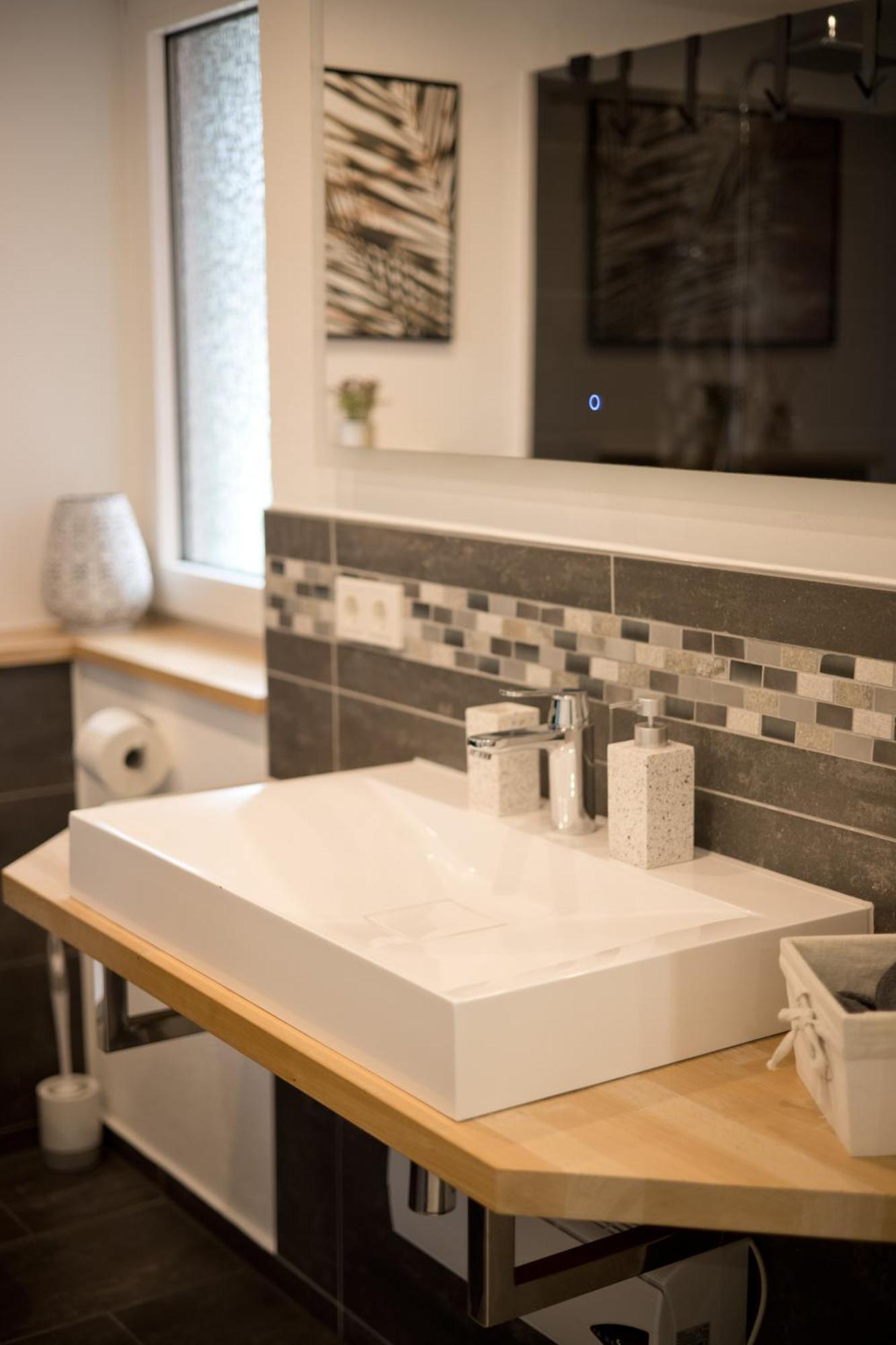 Moderne Wohnung Zum Wohlfuehlen Brachback Ngoại thất bức ảnh